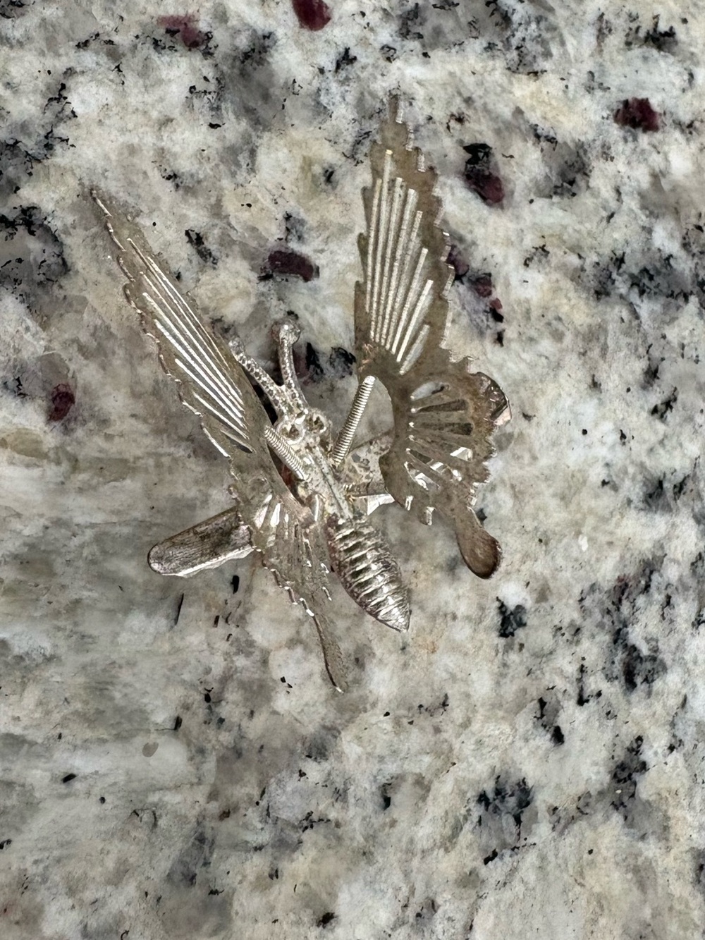 Butterfly silver tone hair clip moving wings GUC